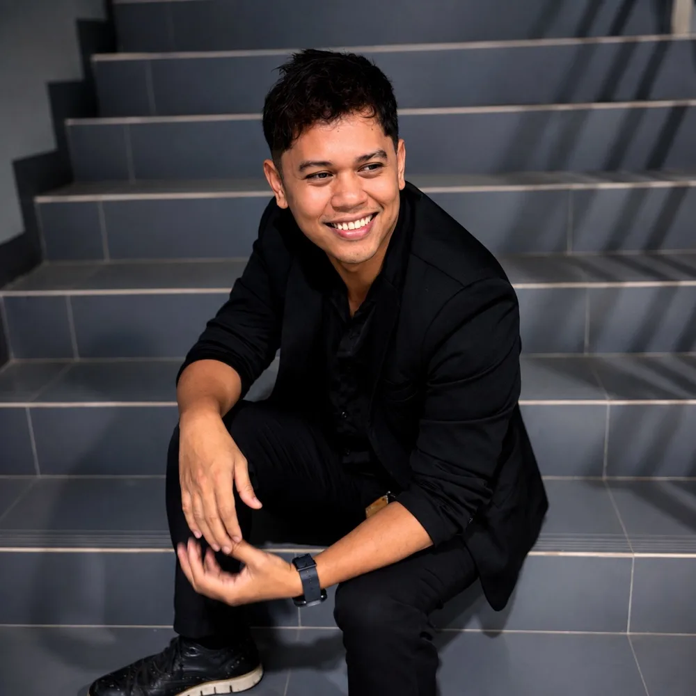 Portrait of Ronil Cajan